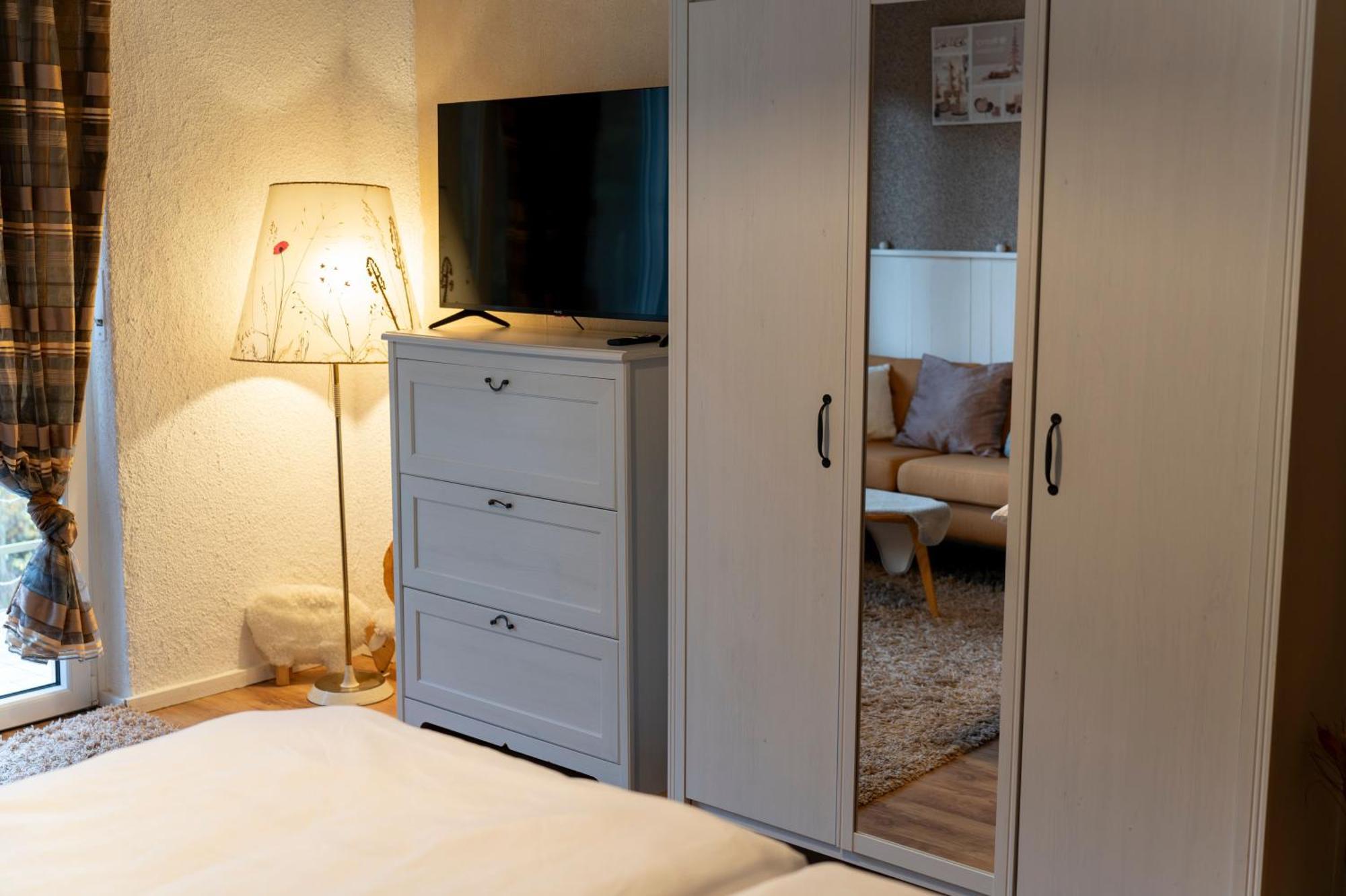 Marburg Apartment Pfiffige Luisa In Ruhiger Waldrandlage Mit Balkon Und Wintergarten Exteriér fotografie