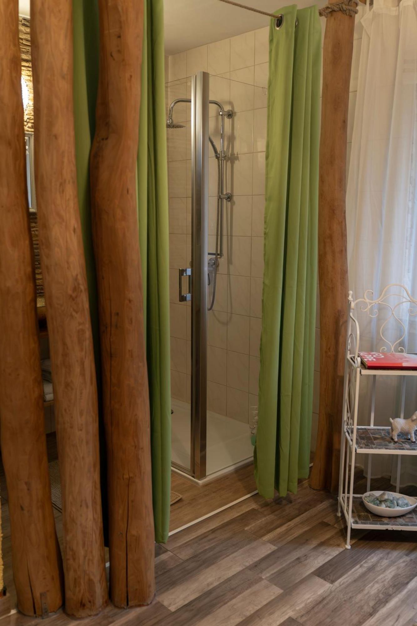 Marburg Apartment Pfiffige Luisa In Ruhiger Waldrandlage Mit Balkon Und Wintergarten Exteriér fotografie